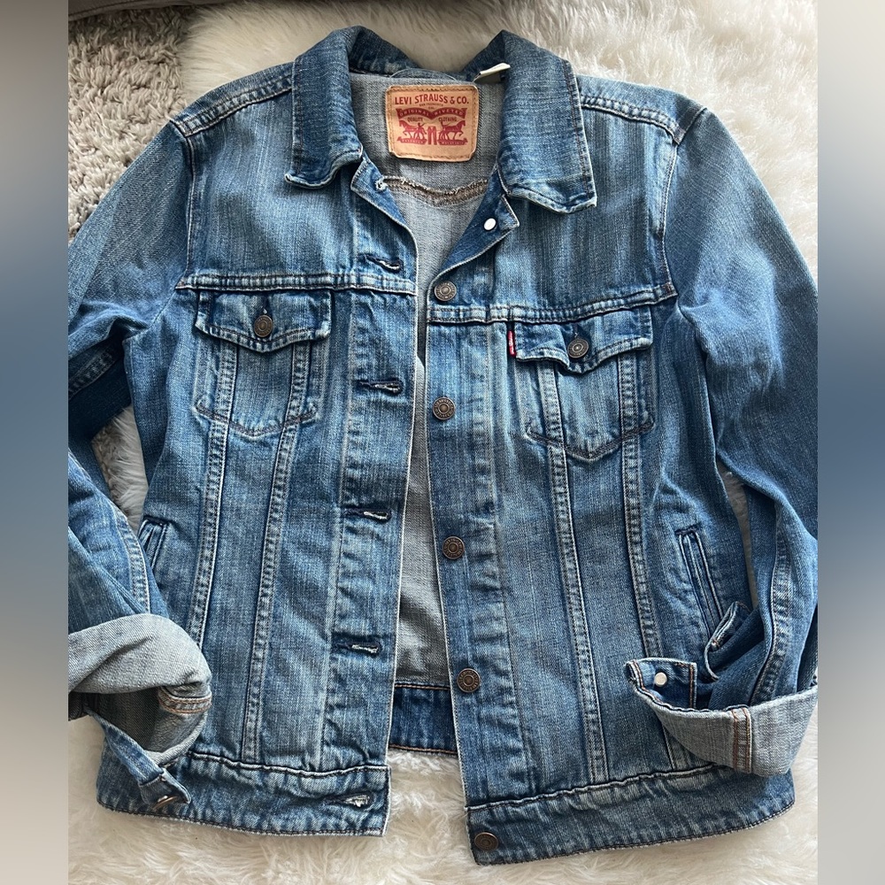 Levi Jean jacket for women